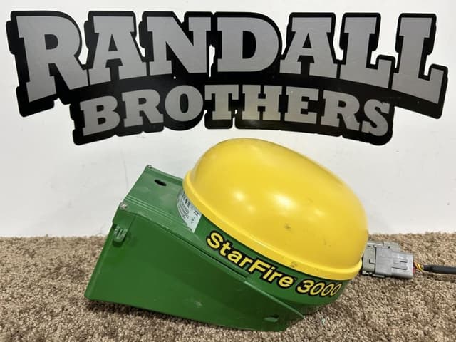 Image of John Deere StarFire 3000 equipment image 1