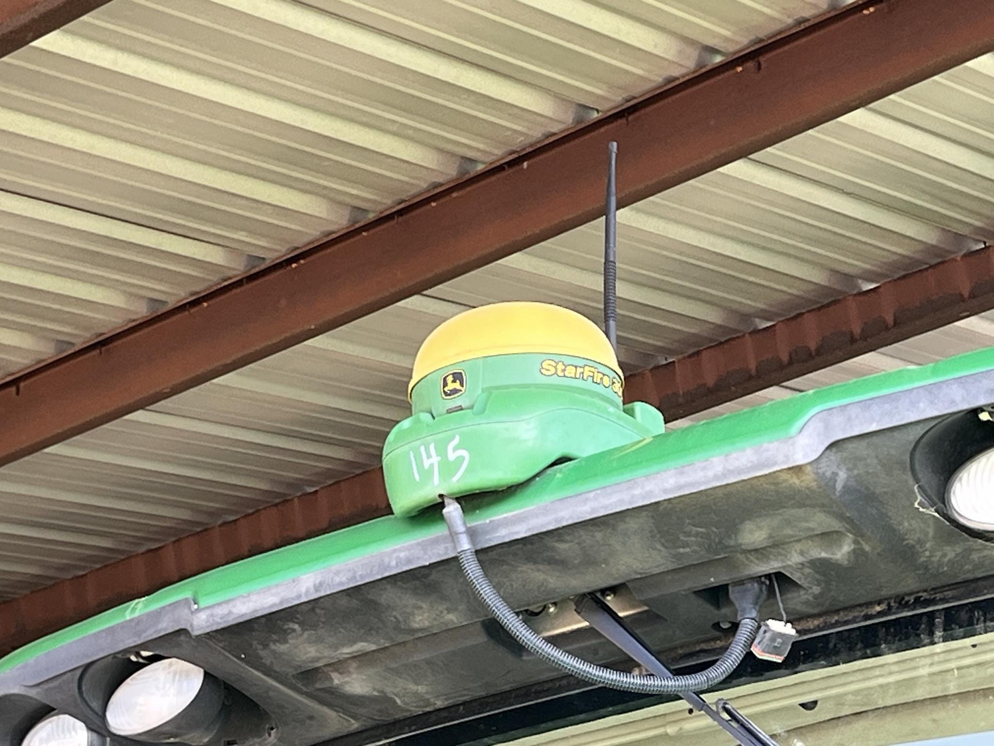 John Deere StarFire 3000 Equipment Image0