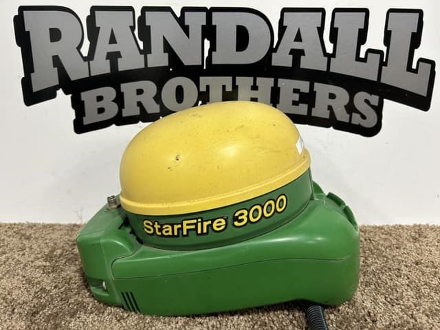 Image of John Deere StarFire 3000 equipment image 1