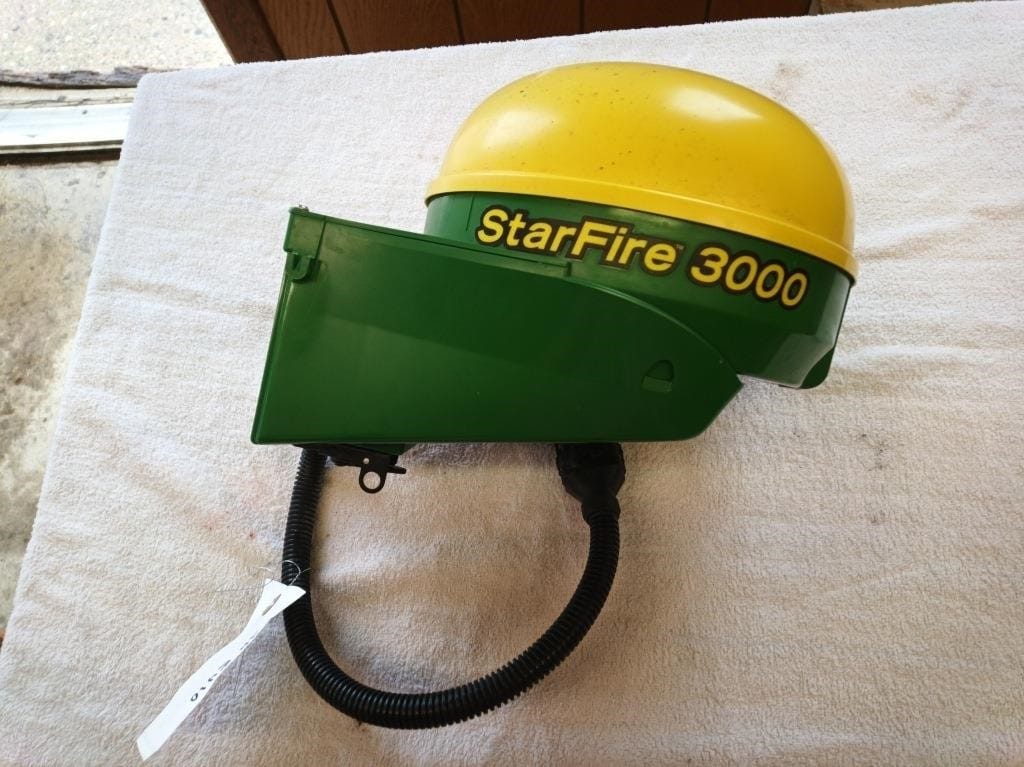 John Deere StarFire 3000 Equipment Image0
