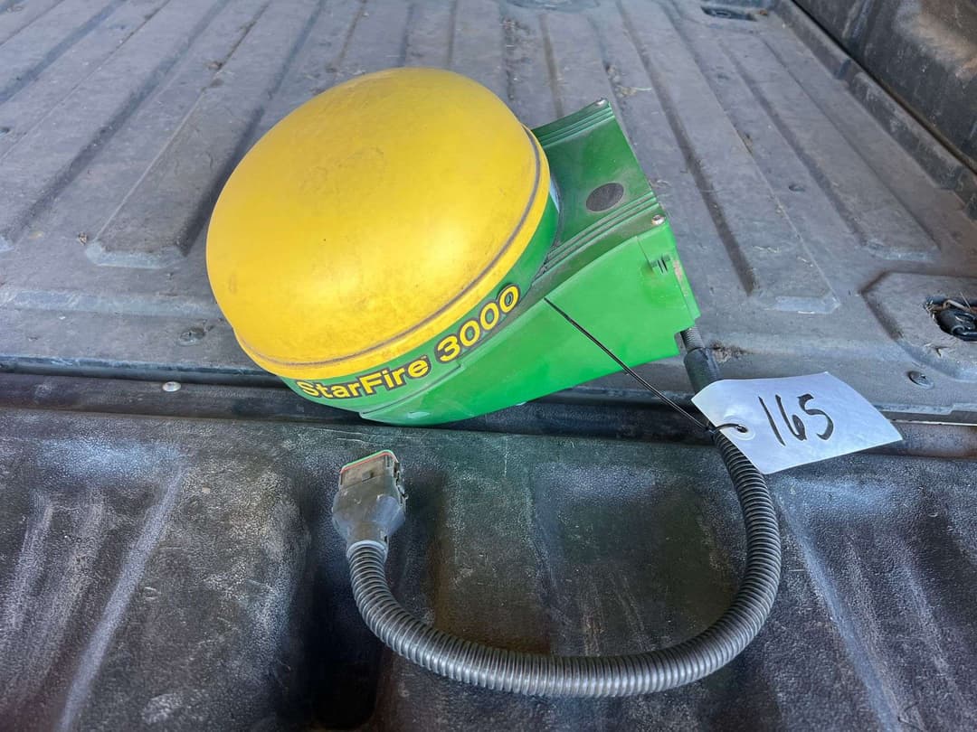 Image of John Deere StarFire 3000 Primary image