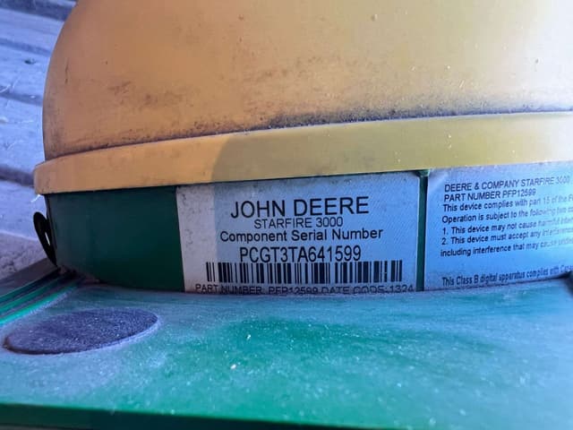 Image of John Deere StarFire 3000 equipment image 4