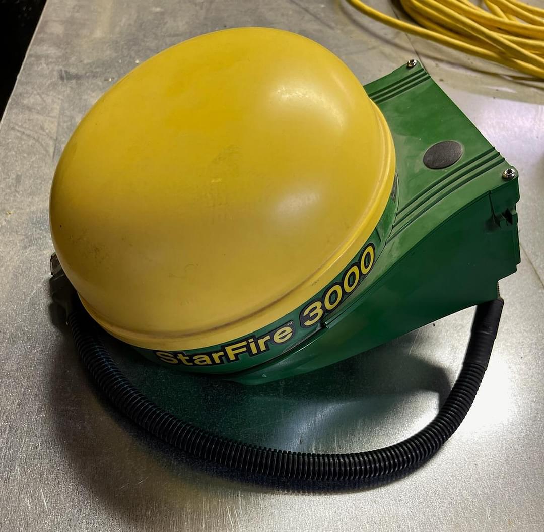 Image of John Deere StarFire 3000 Primary Image