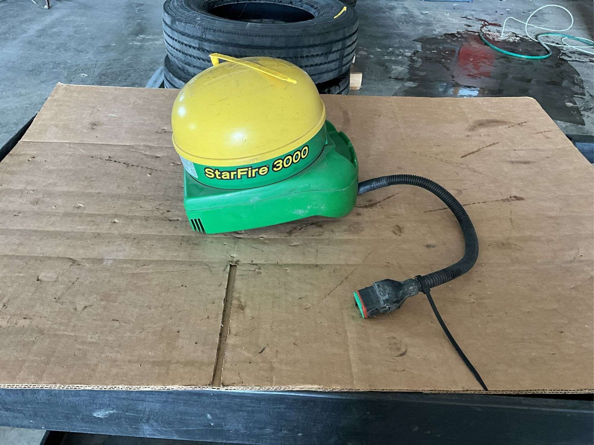 John Deere StarFire 3000 Equipment Image0
