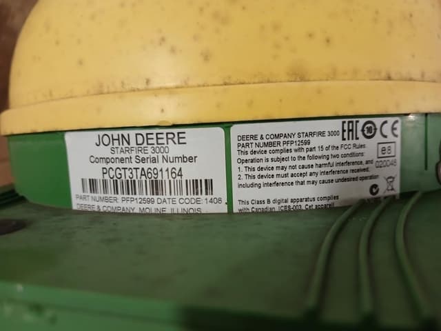 Image of John Deere StarFire 3000 equipment image 4