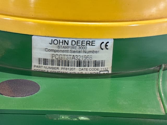 Image of John Deere StarFire 3000 equipment image 2