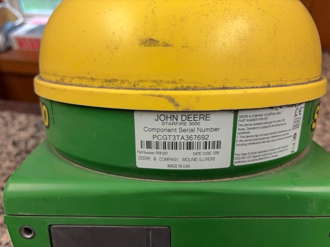 Image of John Deere StarFire 3000 Image 1