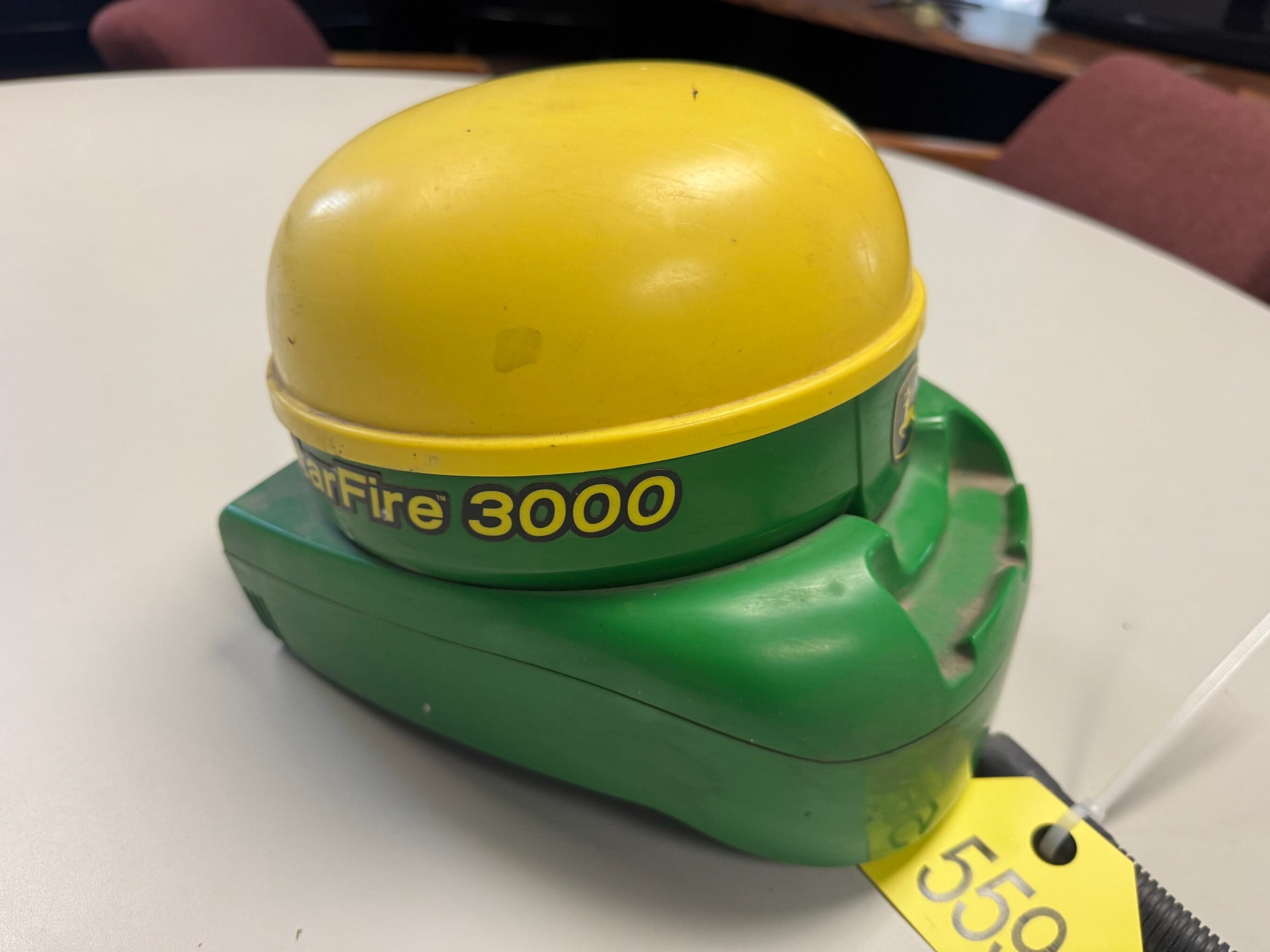 John Deere StarFire 3000 Equipment Image0