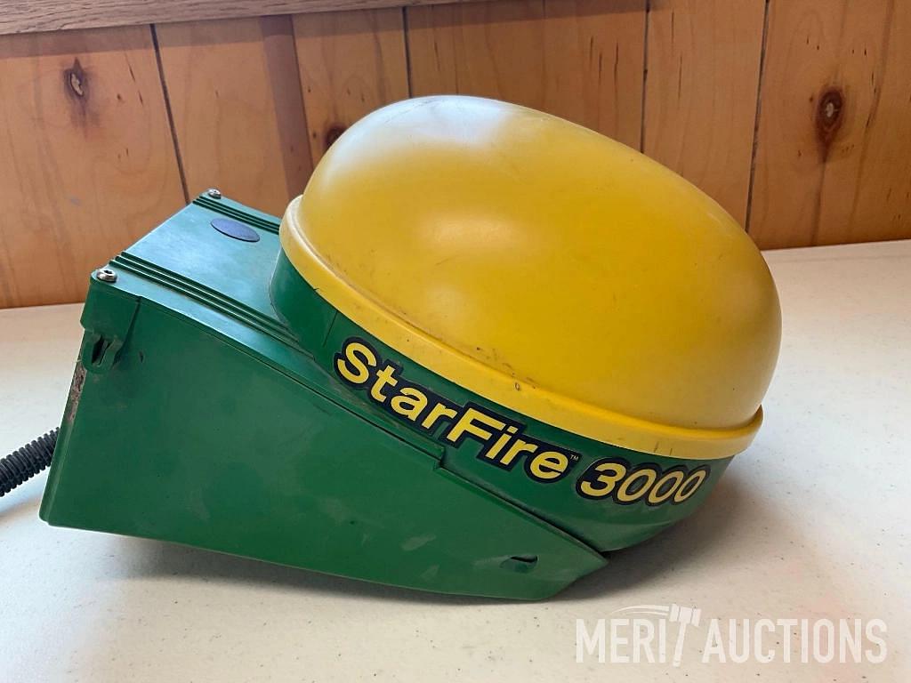 Image of John Deere StarFire 3000 Primary Image