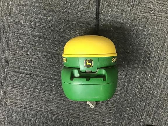 Image of John Deere StarFire 3000 Image 1