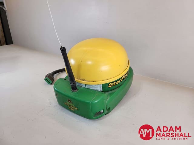 Image of John Deere StarFire 3000 equipment image 3