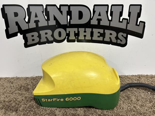 Image of John Deere StarFire 6000 equipment image 1