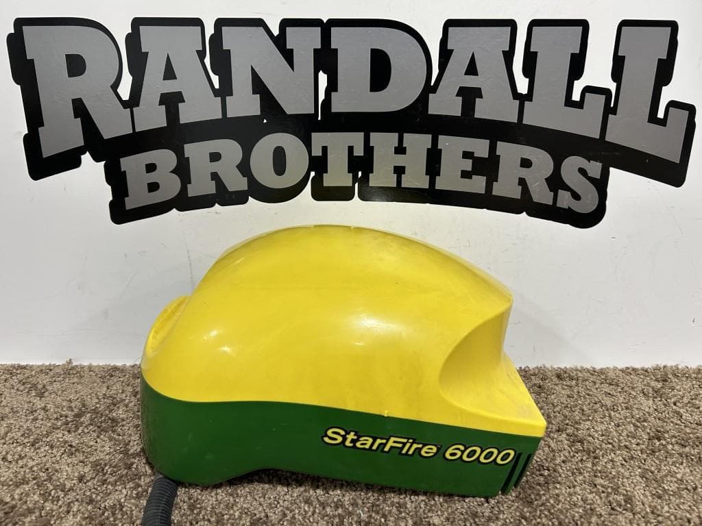 Image of John Deere StarFire 6000 Primary image