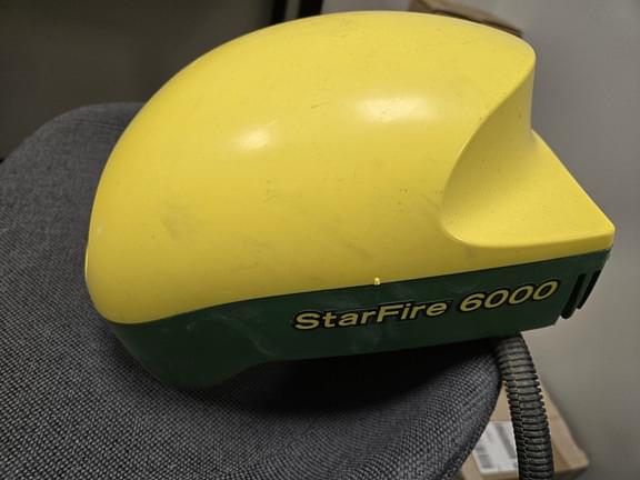 Image of John Deere StarFire 6000 Image 1