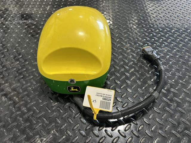 Image of John Deere StarFire 6000 equipment image 1