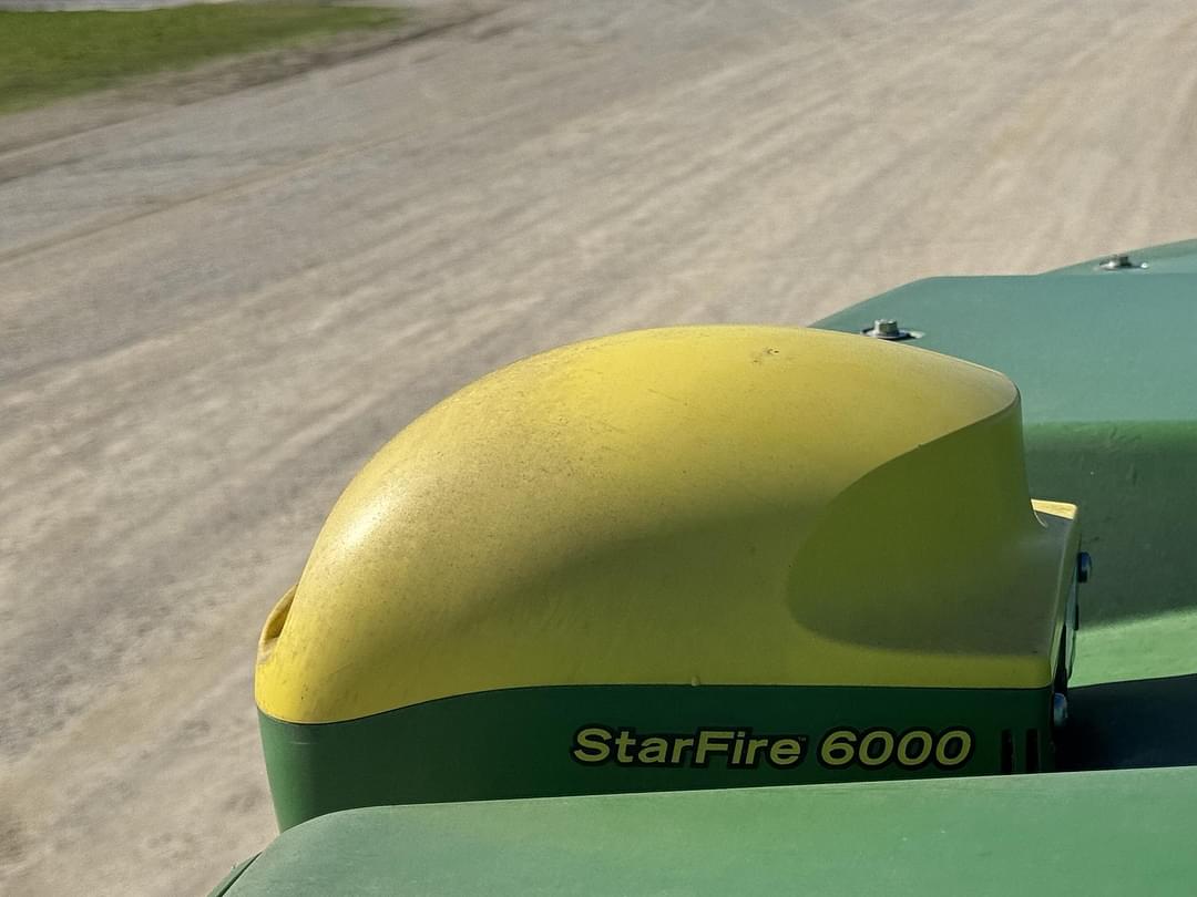 Image of John Deere StarFire 6000 Image 0