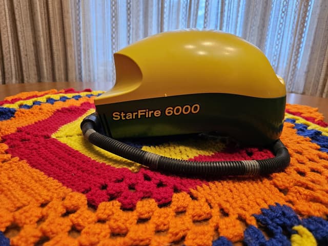 Image of John Deere StarFire 6000 equipment image 1