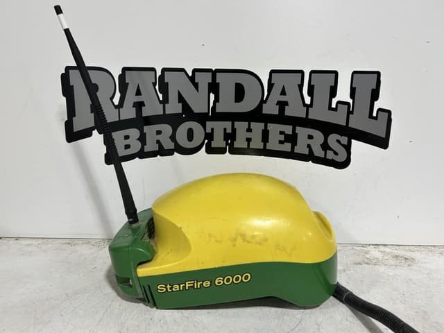 Image of John Deere StarFire 6000 equipment image 1