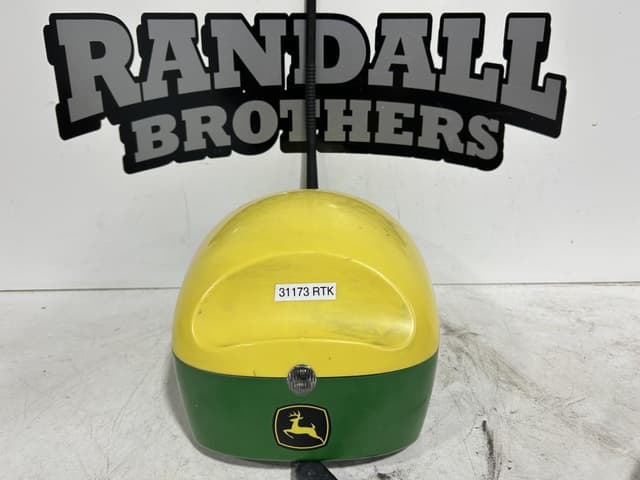 Image of John Deere StarFire 6000 equipment image 2