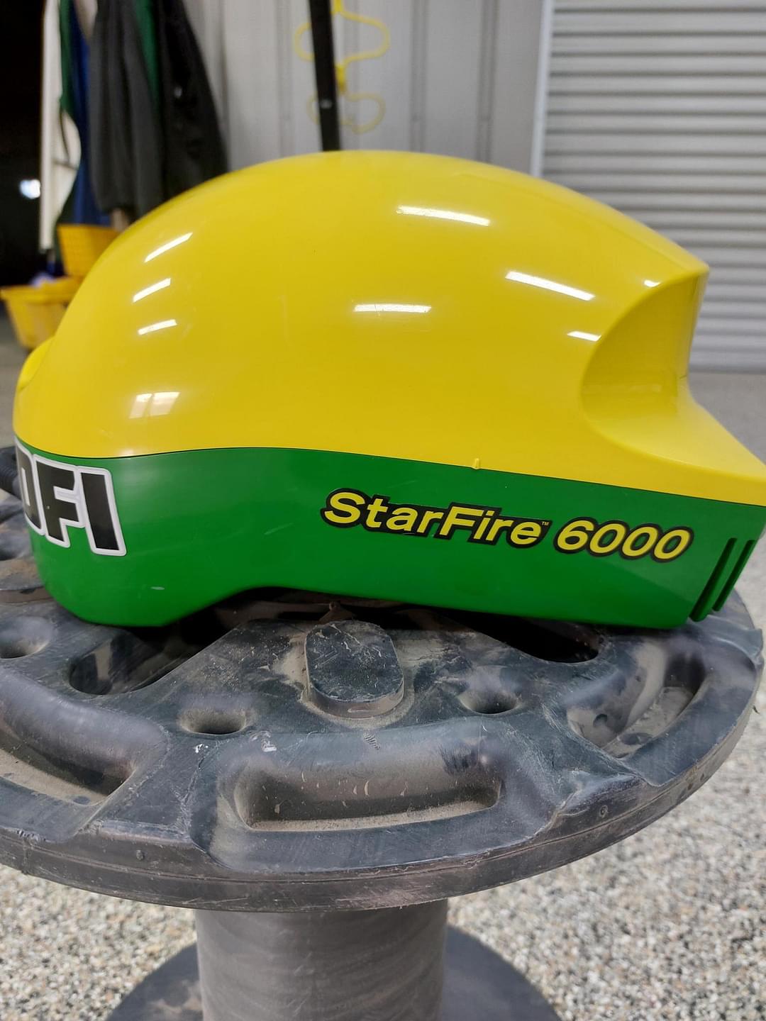 Image of John Deere StarFire 6000 Image 0