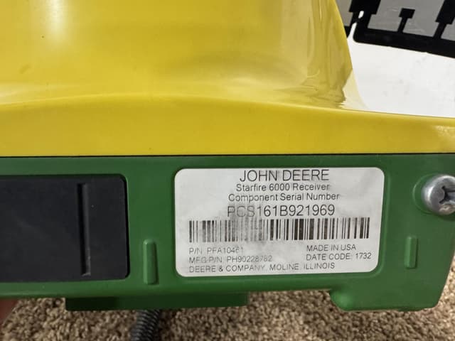 Image of John Deere StarFire 6000 equipment image 4