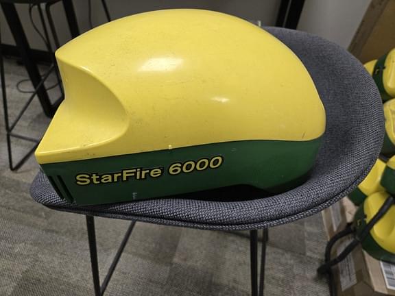 Image of John Deere StarFire 6000 Image 1