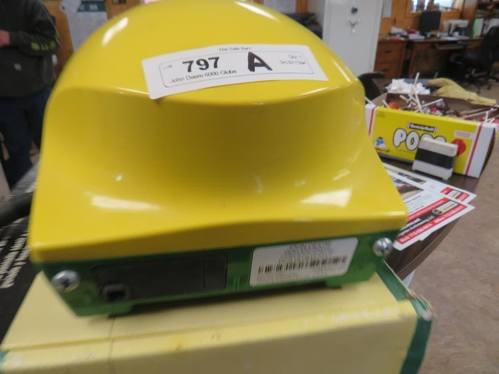 Image of John Deere StarFire 6000 Image 1