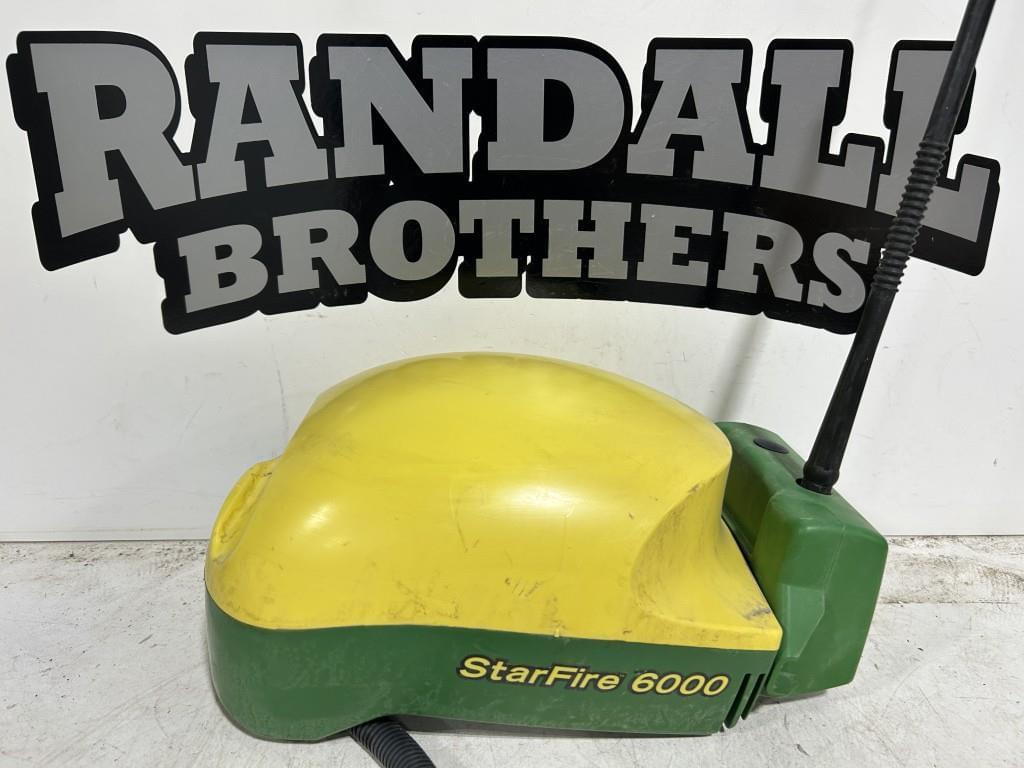 Image of John Deere StarFire 6000 Image 0