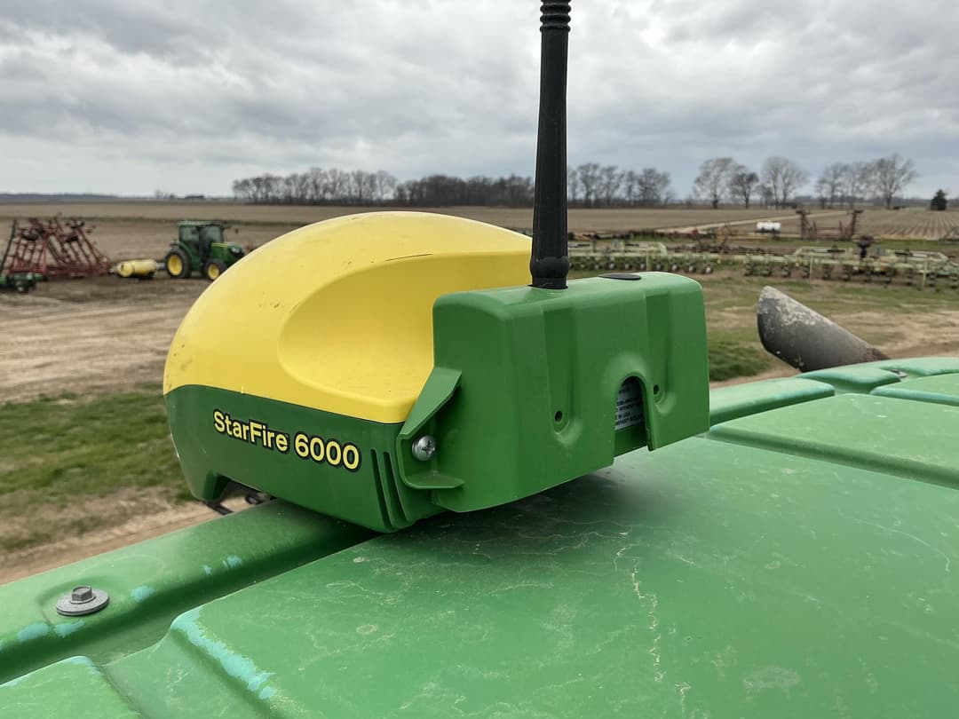 Image of John Deere StarFire 6000 Image 1
