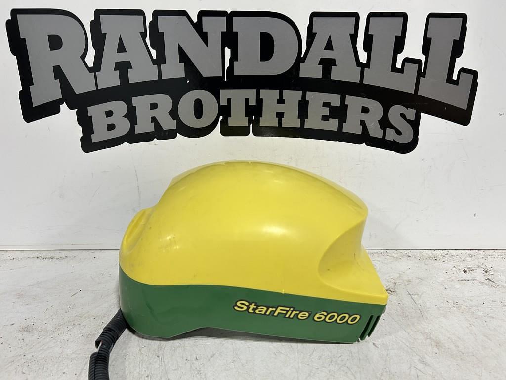 Image of John Deere StarFire 6000 Image 0