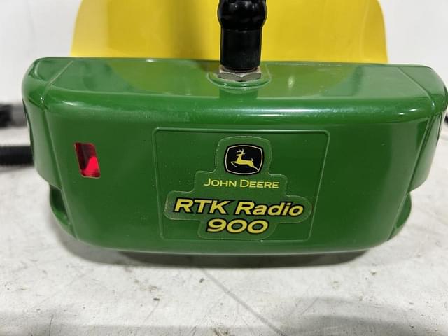 Image of John Deere StarFire 6000 equipment image 3