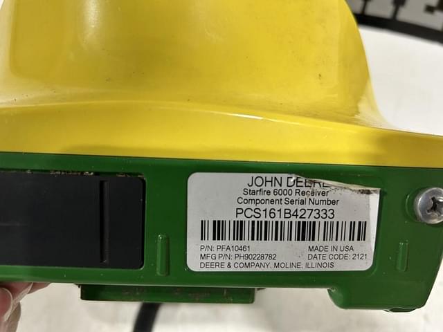 Image of John Deere StarFire 6000 equipment image 4
