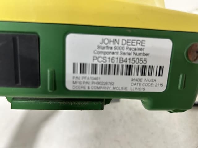 Image of John Deere StarFire 6000 equipment image 4