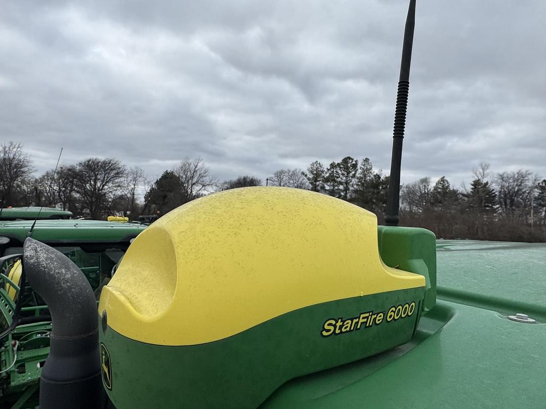 Image of John Deere StarFire 6000 Primary image