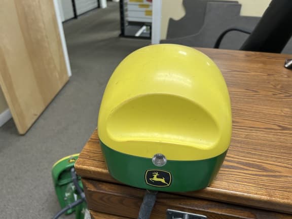 Image of John Deere StarFire 6000 equipment image 1