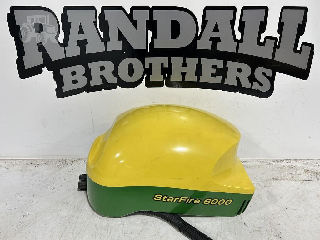 Image of John Deere StarFire 6000 Primary image