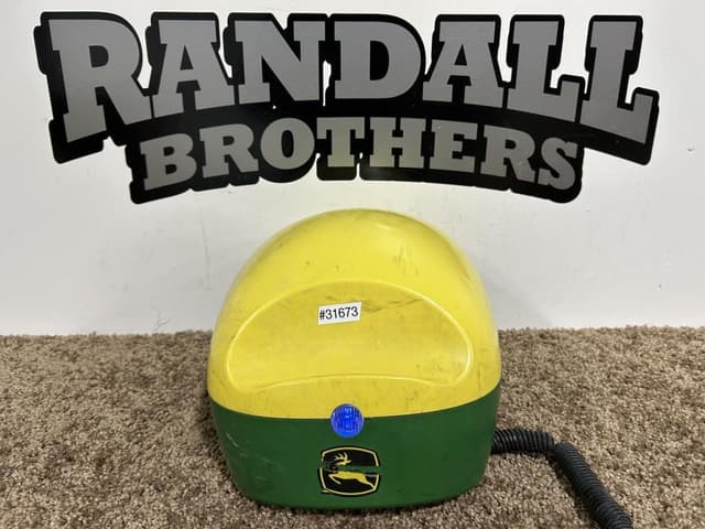 Image of John Deere StarFire 6000 equipment image 2