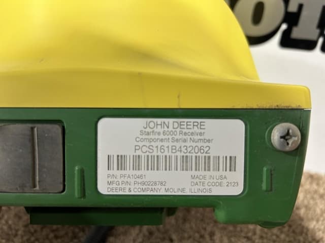 Image of John Deere StarFire 6000 equipment image 4