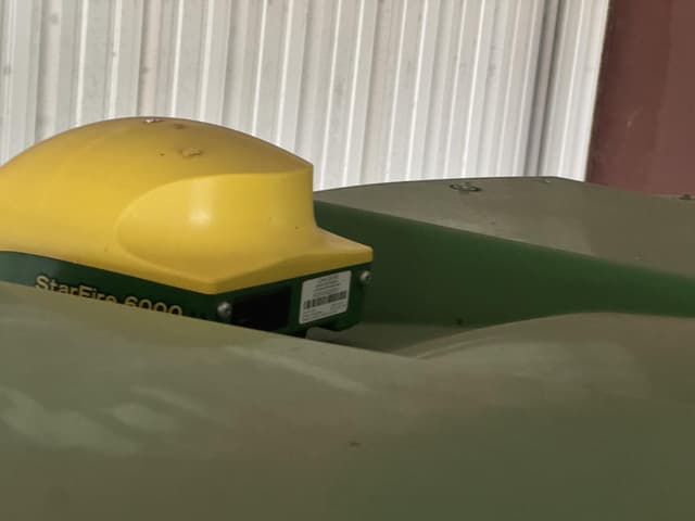 Image of John Deere StarFire 6000 equipment image 1