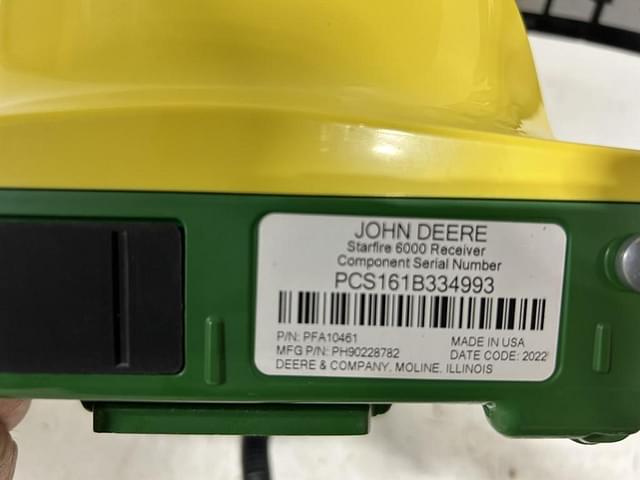 Image of John Deere StarFire 6000 equipment image 3