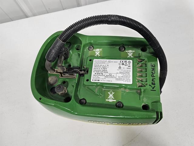 Image of John Deere StarFire 6000 equipment image 4