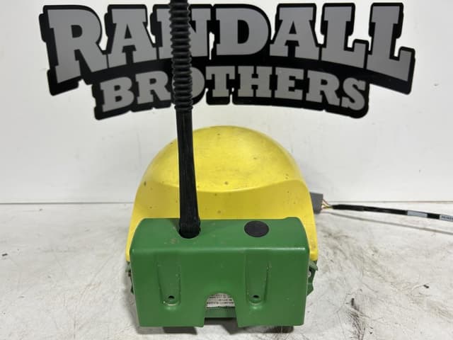 Image of John Deere StarFire 6000 equipment image 3