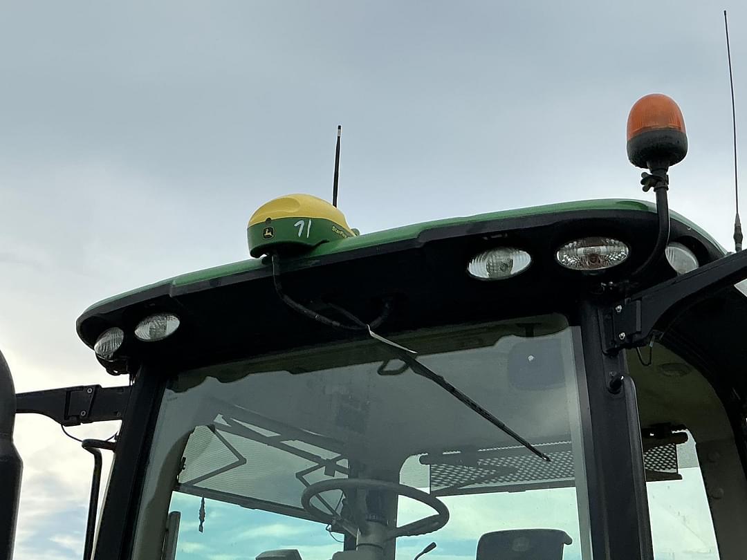 Image of John Deere StarFire 6000 Image 0