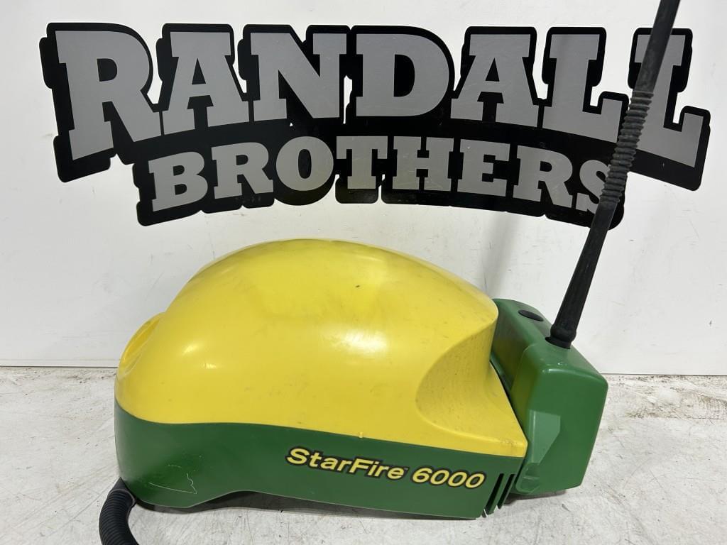 Image of John Deere StarFire 6000 Primary image