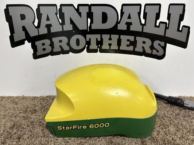 Image of John Deere StarFire 6000 equipment image 2