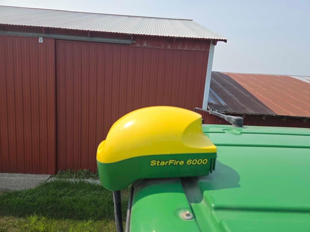 Image of John Deere StarFire 6000 Primary image