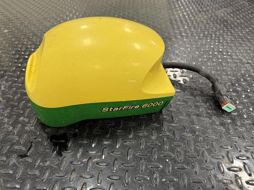 Image of John Deere StarFire 6000 Primary image