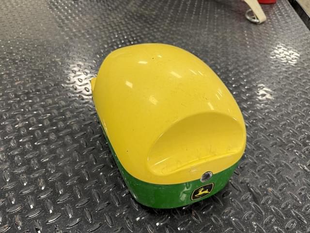 Image of John Deere StarFire 6000 equipment image 2