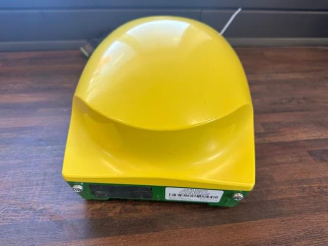 Image of John Deere StarFire 6000 equipment image 3