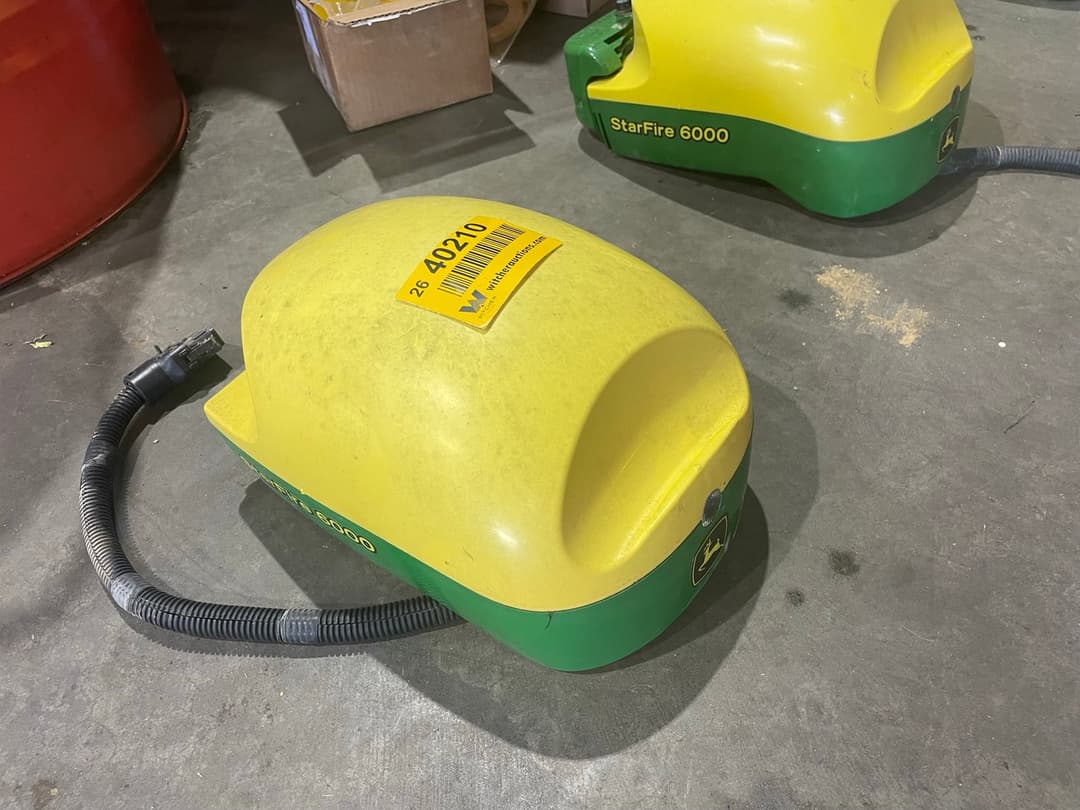 Image of John Deere StarFire 6000 Image 1